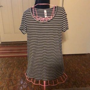 Lularoe perfect T